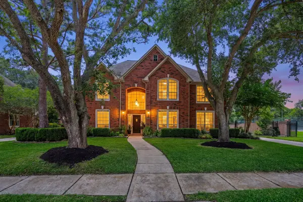 3302 S Lake Village Dr, Katy, TX 77450