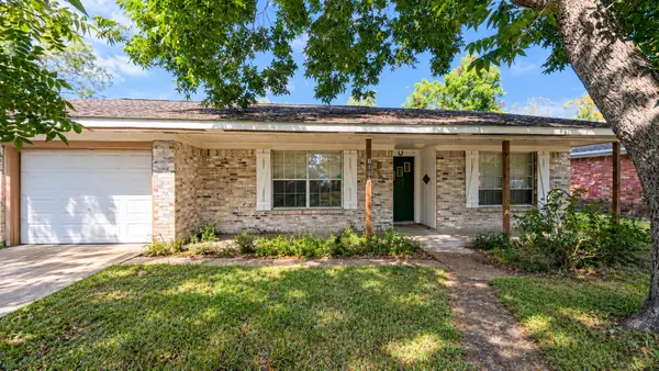 1008 Shadow Circle, League City, MS 77573