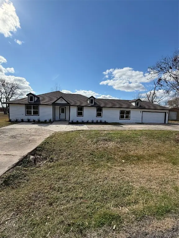 1214 Main Street, Alvin, TX 77511 - #2