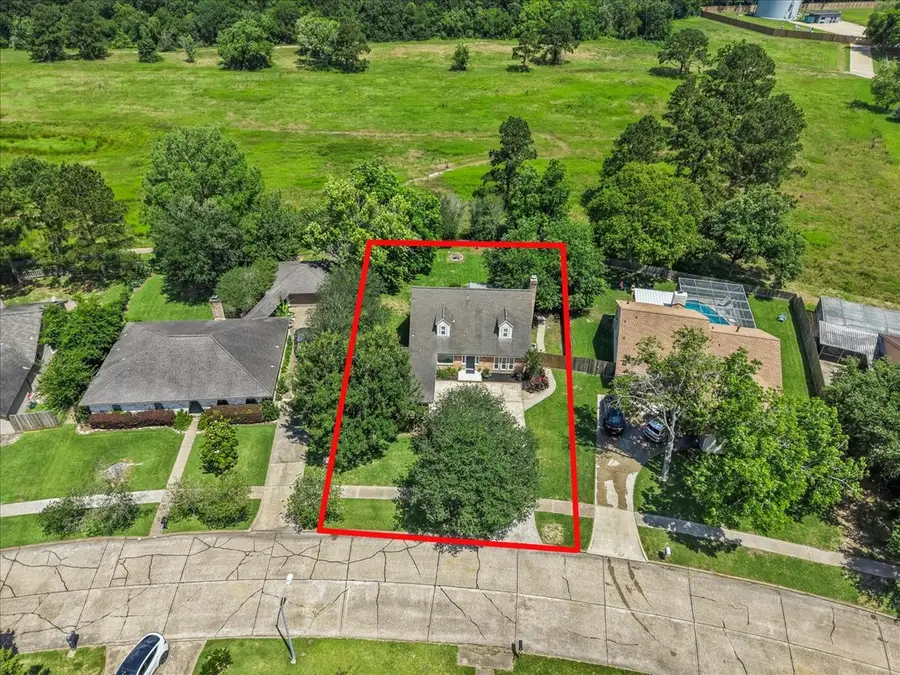 209 Palm Aire Drive, Friendswood, TX 77546 - #2