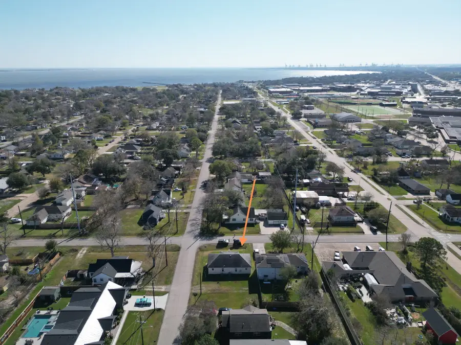 319 E B Street Street, La Porte, TX 77571 - Image #3