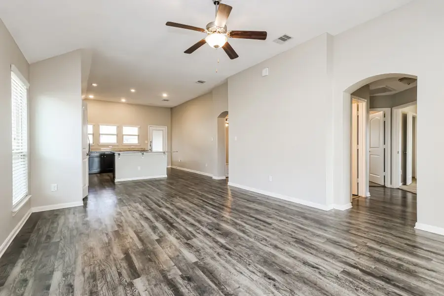 1165 Shadow Glenn Drive, Conroe, TX 77301 - Image #2