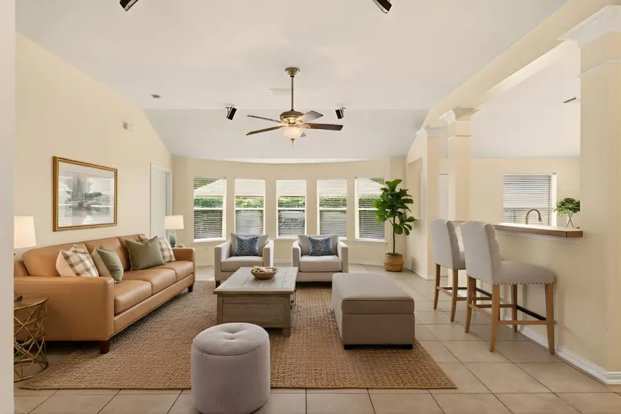 6706 Paigetree Lane, Pearland, TX 77584 - Image #2