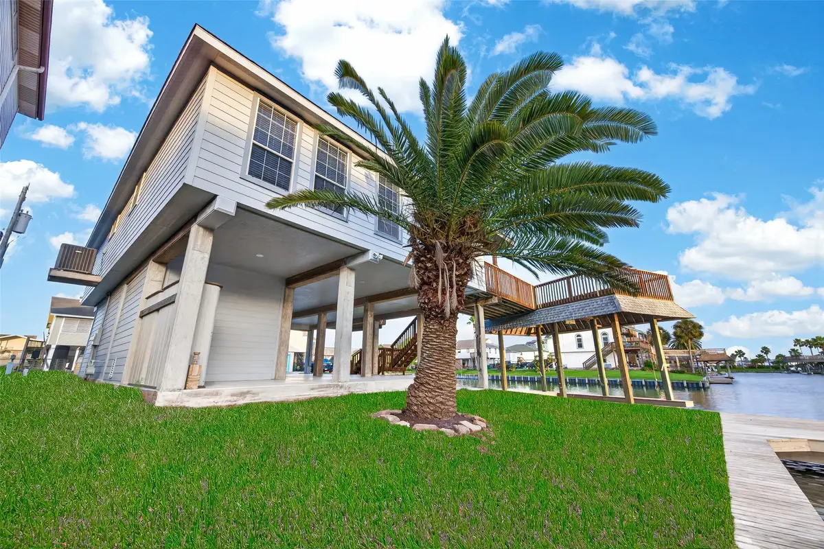 16 N Curlew Street, La Marque, TX 77568 - #1