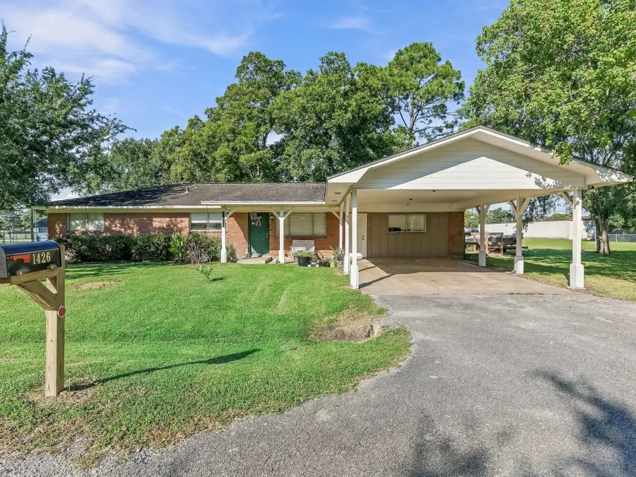 1426 Palm Drive, Winnie, TX 77665 - #2