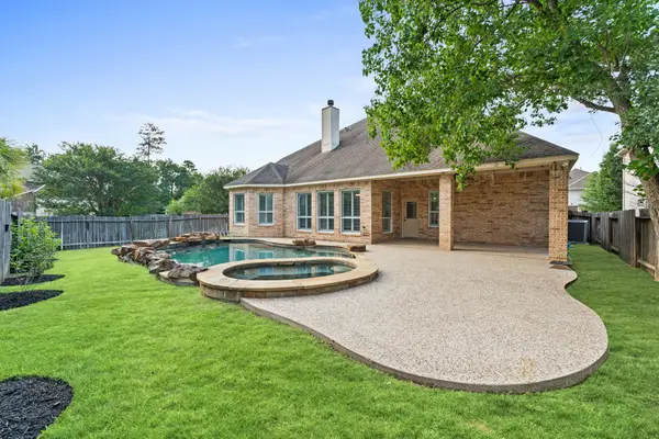 47 N Winsome Path Circle, The Woodlands, TX 77382