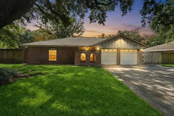 3930 Tumbleweed Lane, Baytown, TX 77521