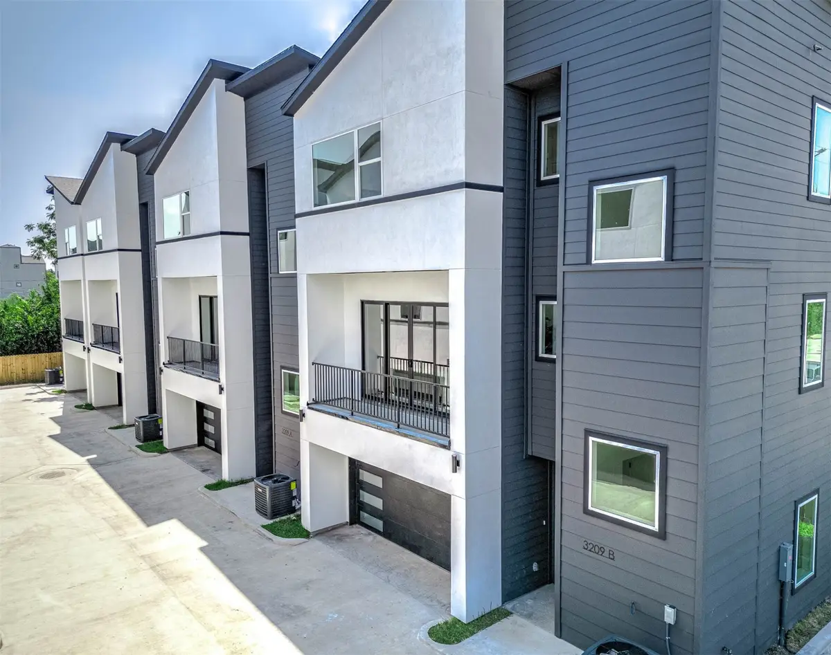 3209 St Emanuel Street #B, Houston, TX 77004 - #1
