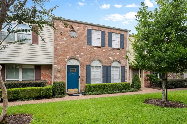 5819 Valley Forge Drive #91, Houston, TX 77057