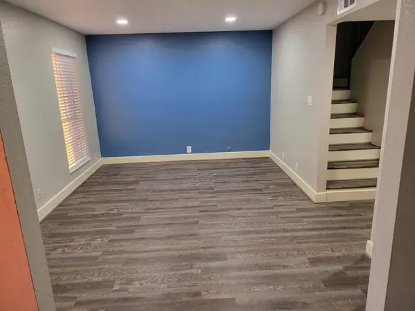 11002 Hammerly Boulevard Boulevard #212, Houston, TX 77043