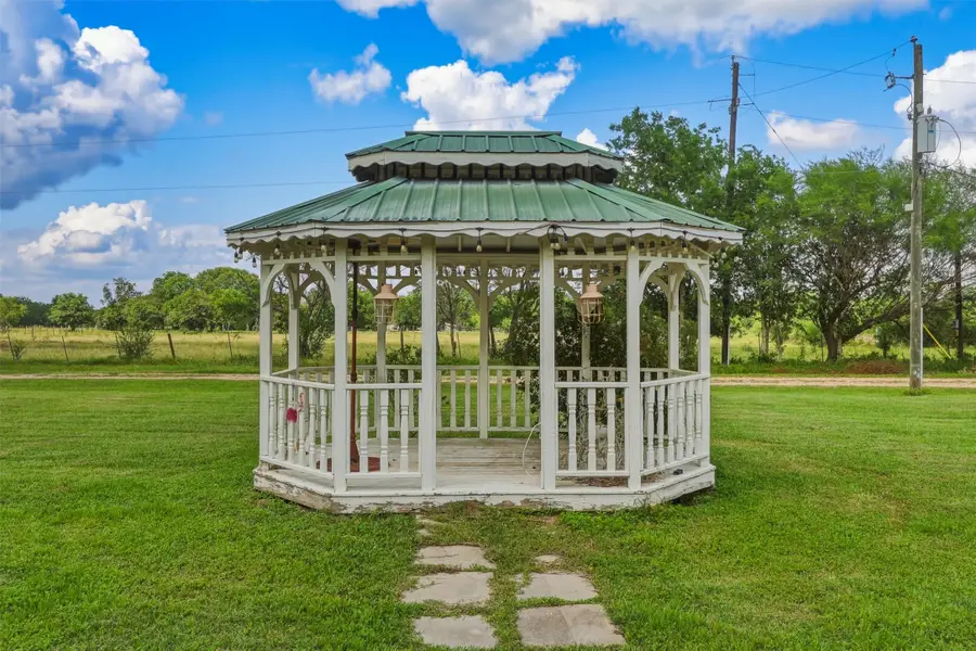 2325 Skrivanek Road, Sealy, TX 77474 - #3