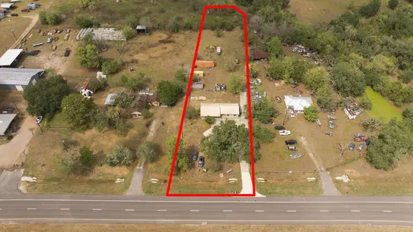 4959 Highway 90, Alleyton, TX 78935