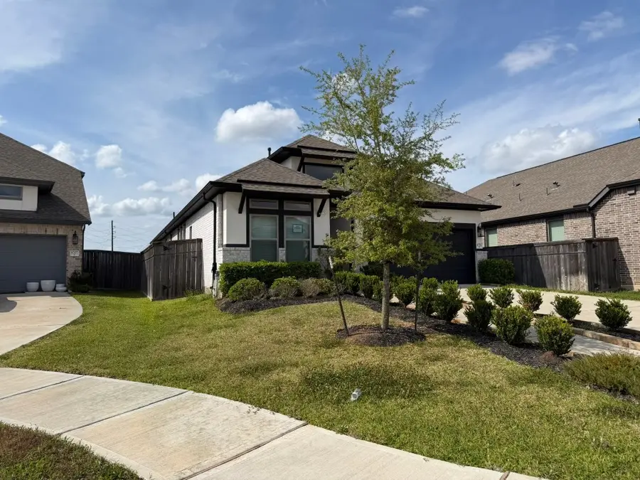 8711 Fox Trail Drive, Missouri City, TX 77459 - #2