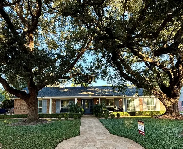 10218 Piermain Drive, Houston, TX 77035