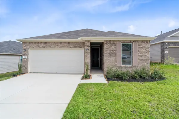 660 Appaloosa Meadow Drive, Magnolia, TX 77354