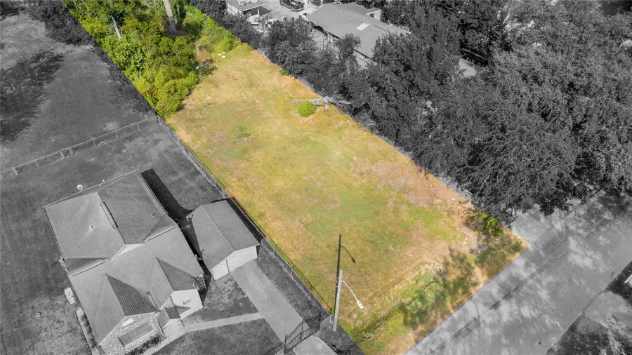 2018 Dewalt Street, Houston, TX 77088 - Image #2