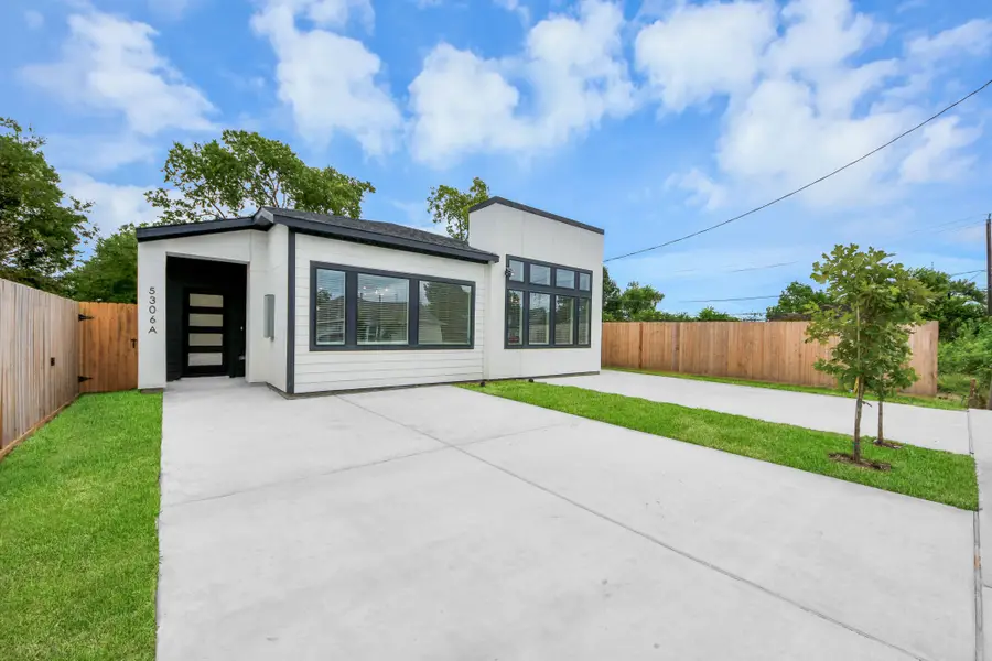 5306 Eastland Street, Houston, TX 77028 - #3