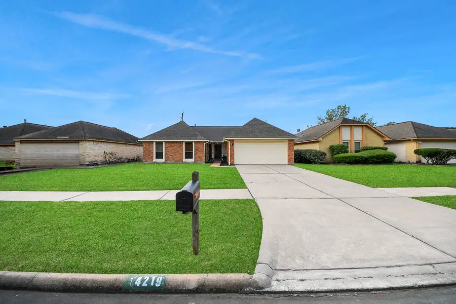 14219 Swanfield Dr, Houston, TX 77083 - #3