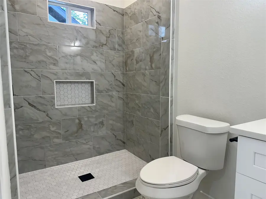 16740 E Ivanhoe, Montgomery, TX 77316 - #3