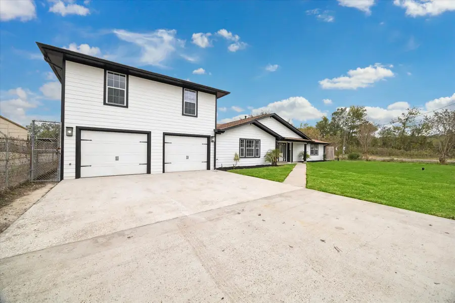 6415 Upshaw Drive, Humble, TX 77396 - Image #2