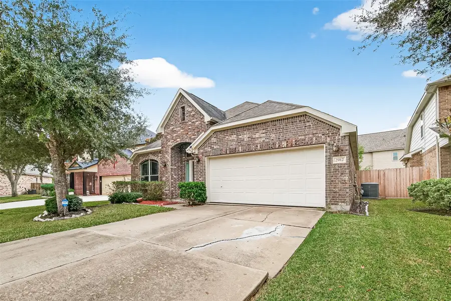 2912 Biscayne Springs Lane, Pearland, TX 77584 - Image #2