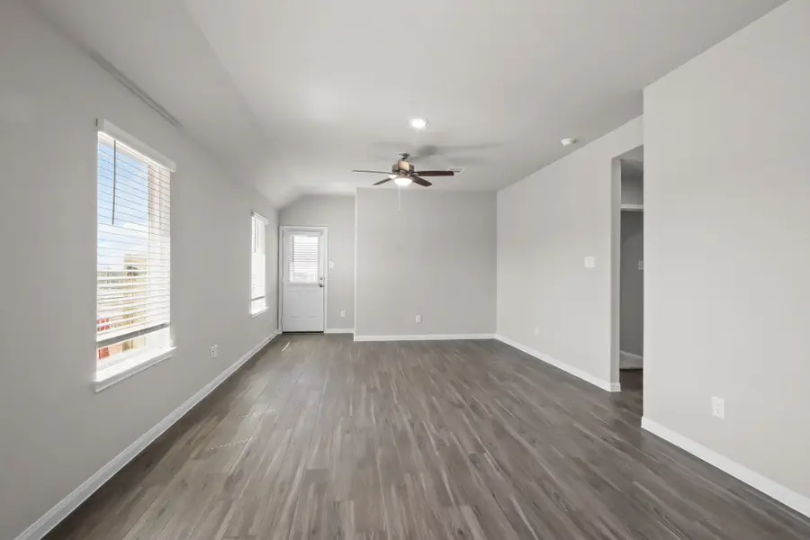 13769 Sunshine Peak Drive, Willis, TX 77318 - Image #3