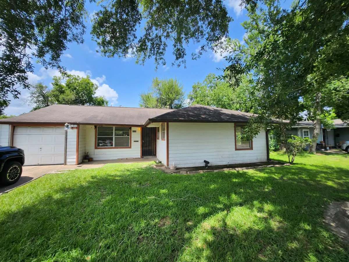 5535 Flamingo Drive, Houston, TX 77033 - #1