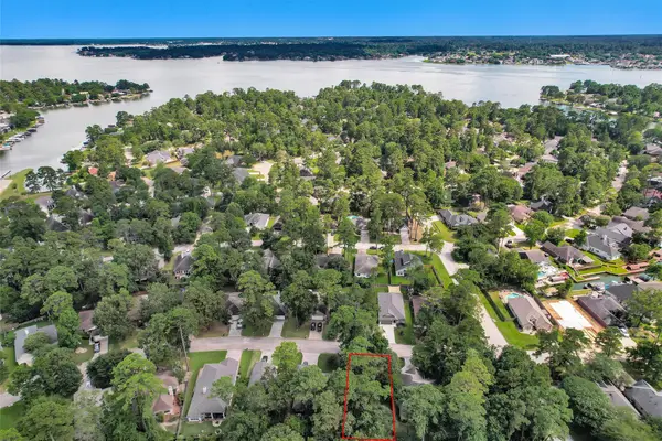 12214 Browning Drive, Montgomery, TX 77356