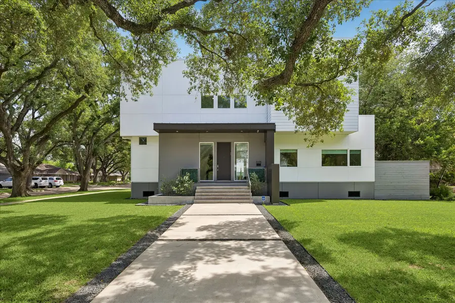 5215 Jason Street, Houston, TX 77096 - #2