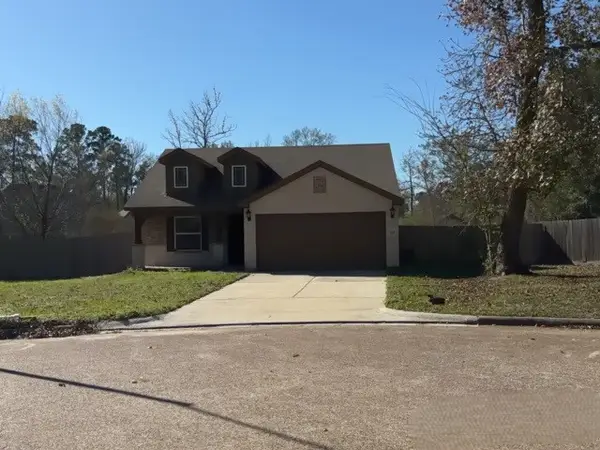 102 Pebble Springs Lane, Cleveland, TX 77327