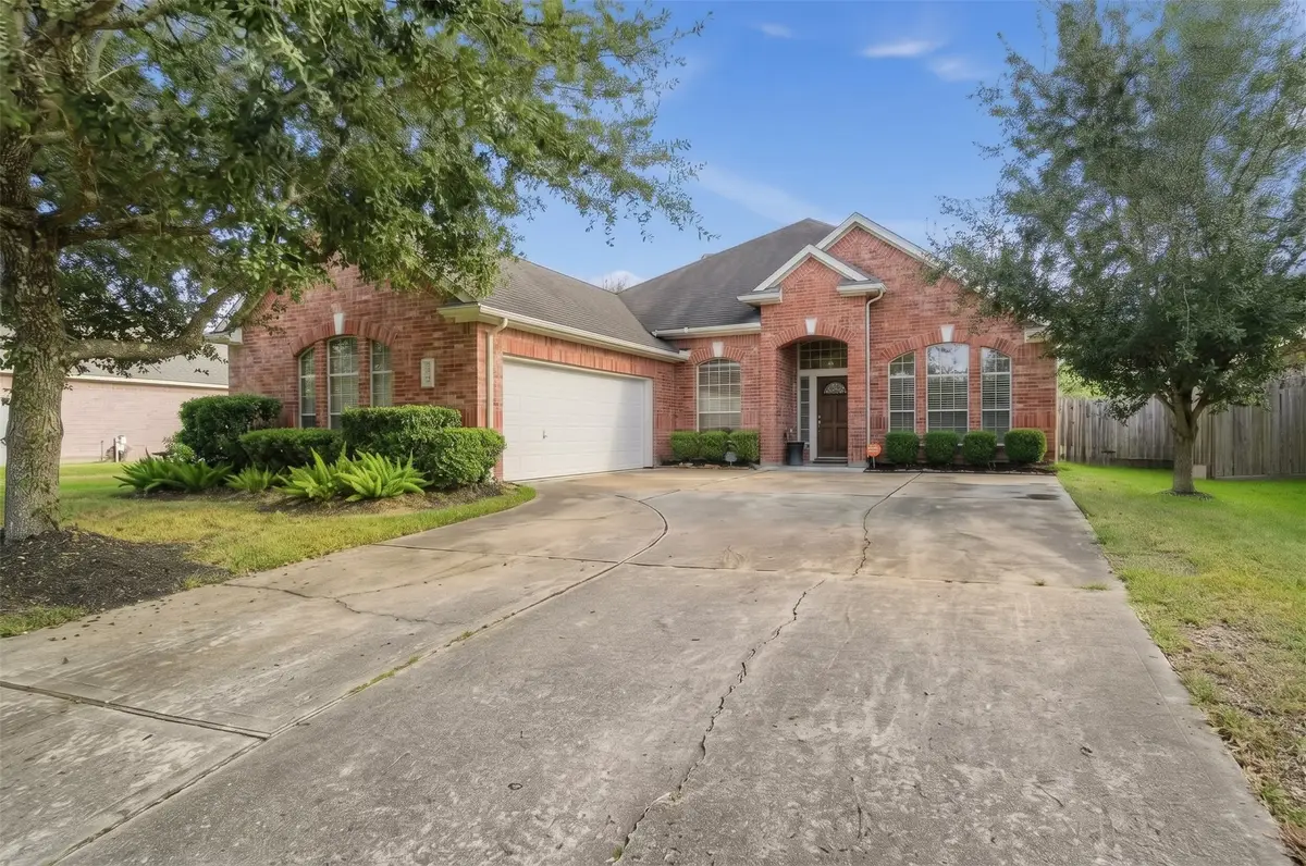 5810 Little Grove Drive, Pearland, TX 77581 - #1