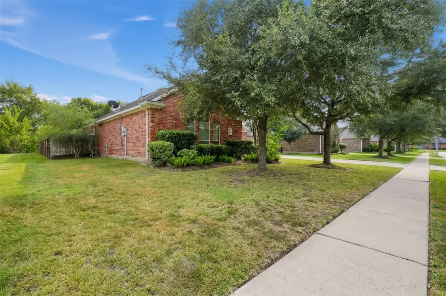 5810 Little Grove Drive, Pearland, TX 77581 - #3