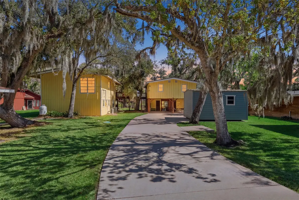 6674 County Road 659, Brazoria, TX 77422 - #1