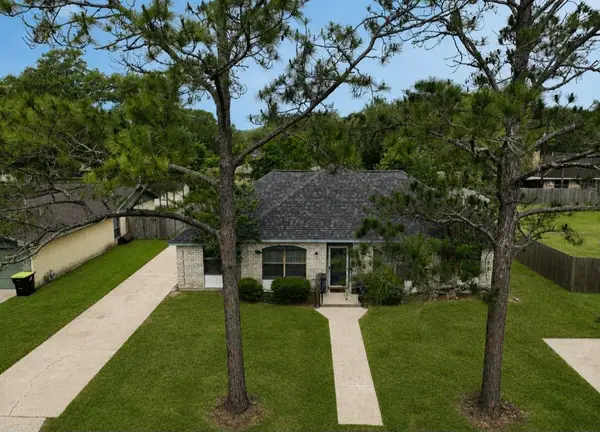 1710 Longhorn Avenue, Bay City, TX 77414