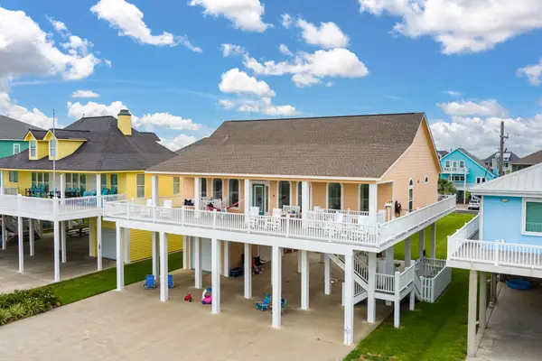 2319 Trinidad Drive, Crystal Beach, TX 77650