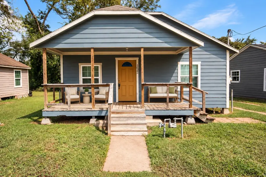 1622 W Milam Street, Wharton, TX 77488 - #2