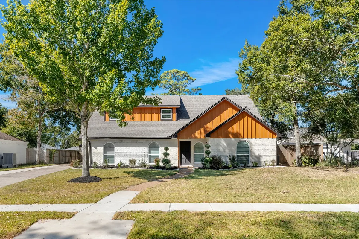 1119 Woodland Drive, El Lago, TX 77586 - Image #1