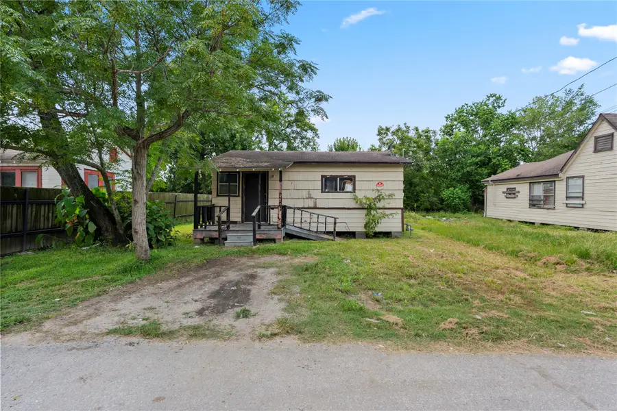 7335 Parkes Street, Houston, TX 77088 - Image #2