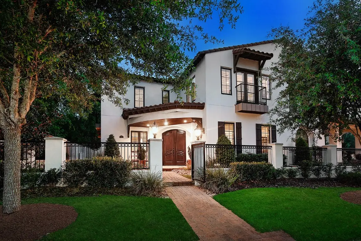 110 Lakeside Cove, The Woodlands, TX 77380 - #1