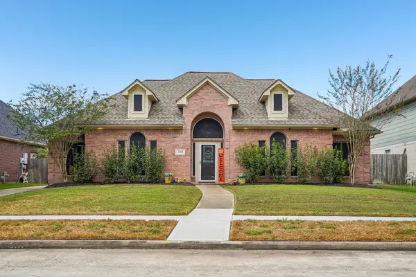 2424 Piney Woods Drive, Pearland, TX 77581