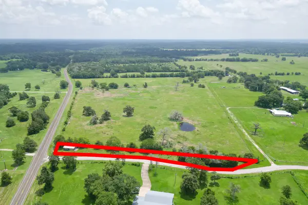 1 Plantation Road, Trinity, TX 75862