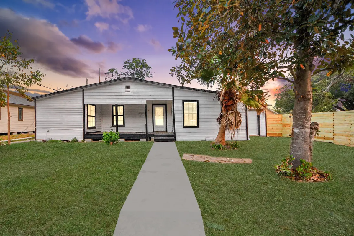 2409 Avenue K, Rosenberg, TX 77471 - Image #1