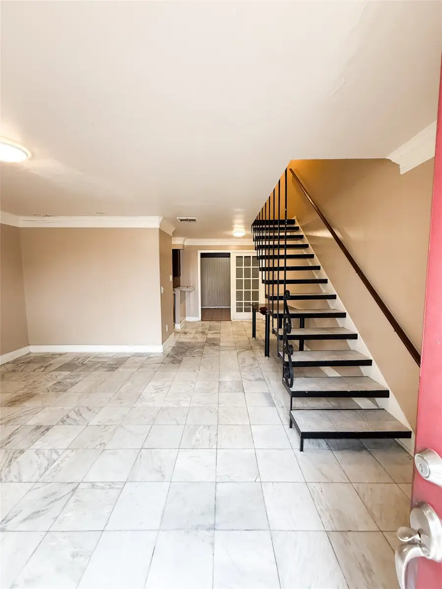 2693 Marilee Lane, Houston, TX 77057 - Image #2