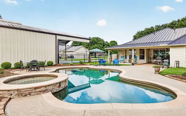 3326 River Bend Drive, Rosenberg, TX 77471