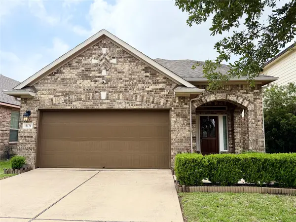 8121 E Pine Creek Bend, Cypress, TX 77433
