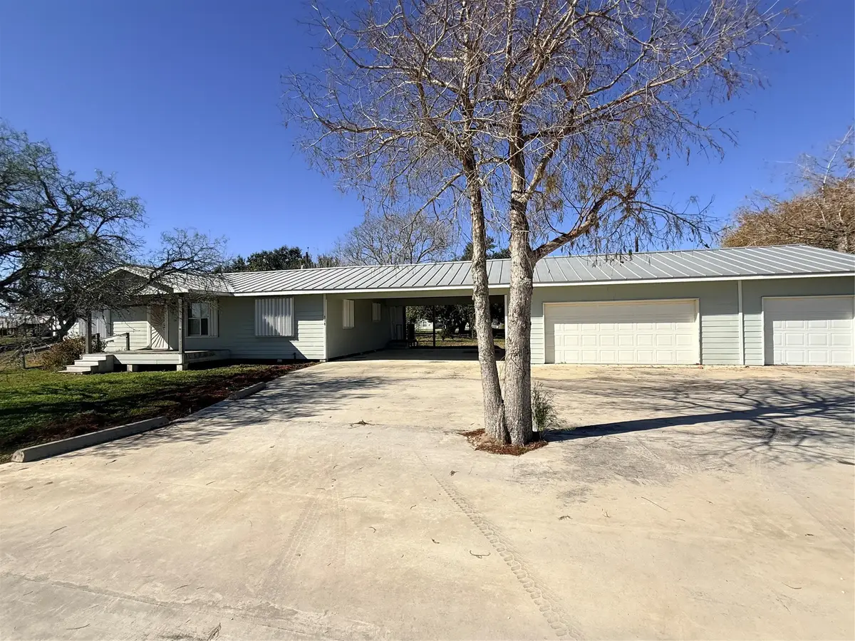 338 Calumet Drive, Palacios, TX 77465 - Image #1