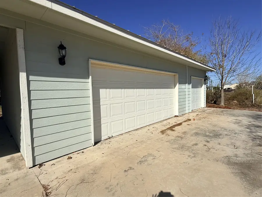 338 Calumet Drive, Palacios, TX 77465 - Image #3