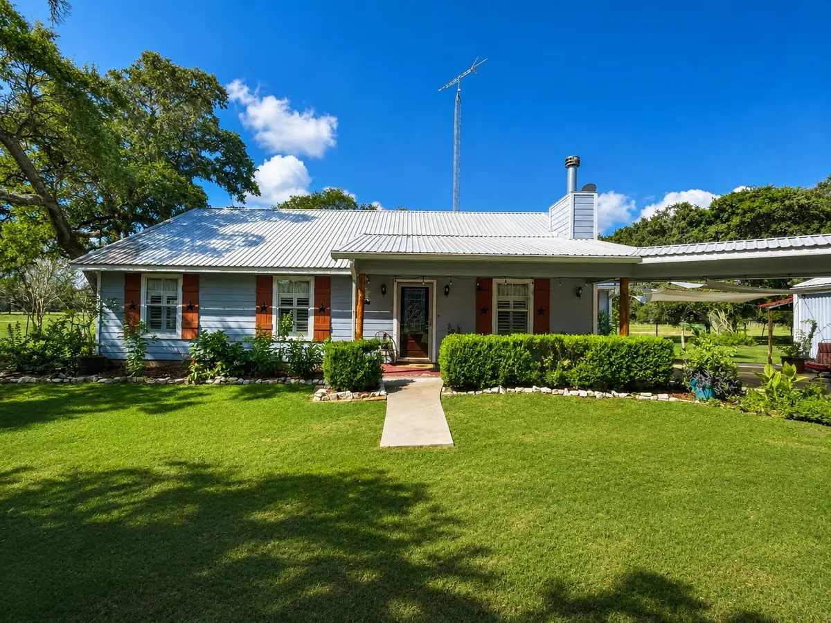 15264 Fm 530, Hallettsville, TX 77964 - #1