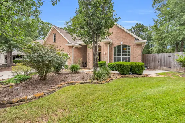 2 Marlowe Way, Conroe, TX 77384