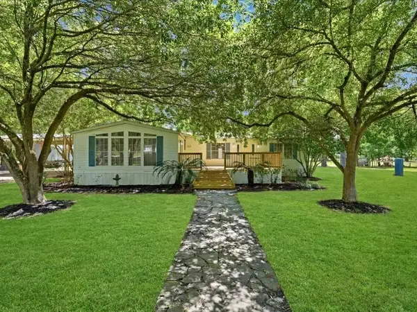 117 River Boat Bend, Dayton, TX 77535
